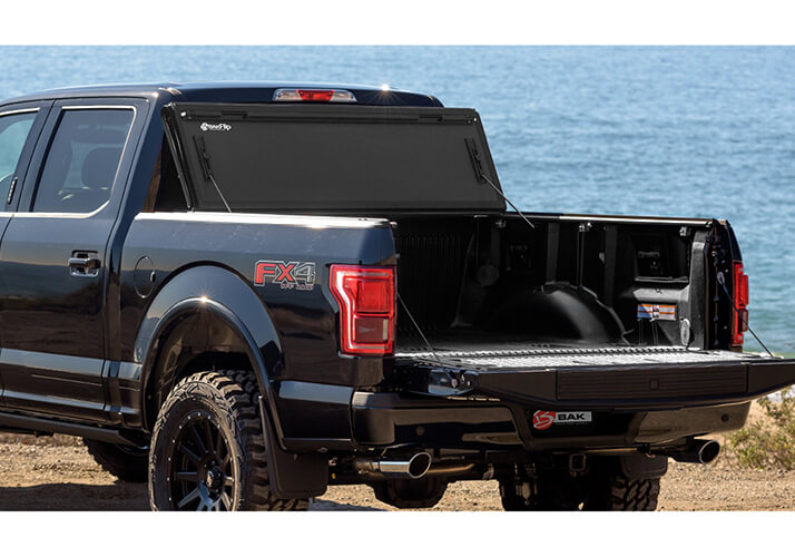 Folding vs Retractable – Which Tonneau Cover Protects Your Truck Bed Best?