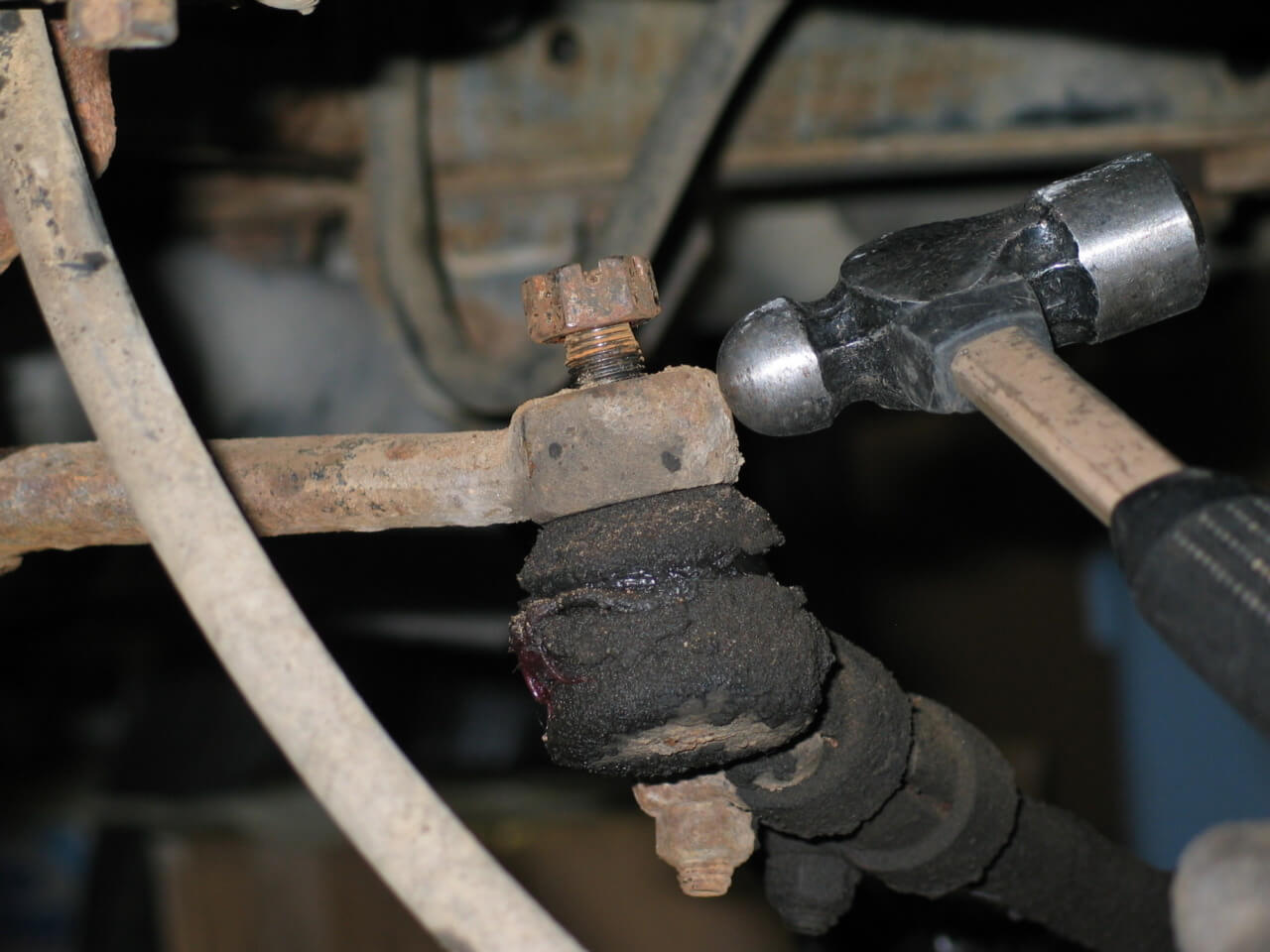 03 4x4 Specialty Repair Tools Ball Peen Hammer Tie Rod End