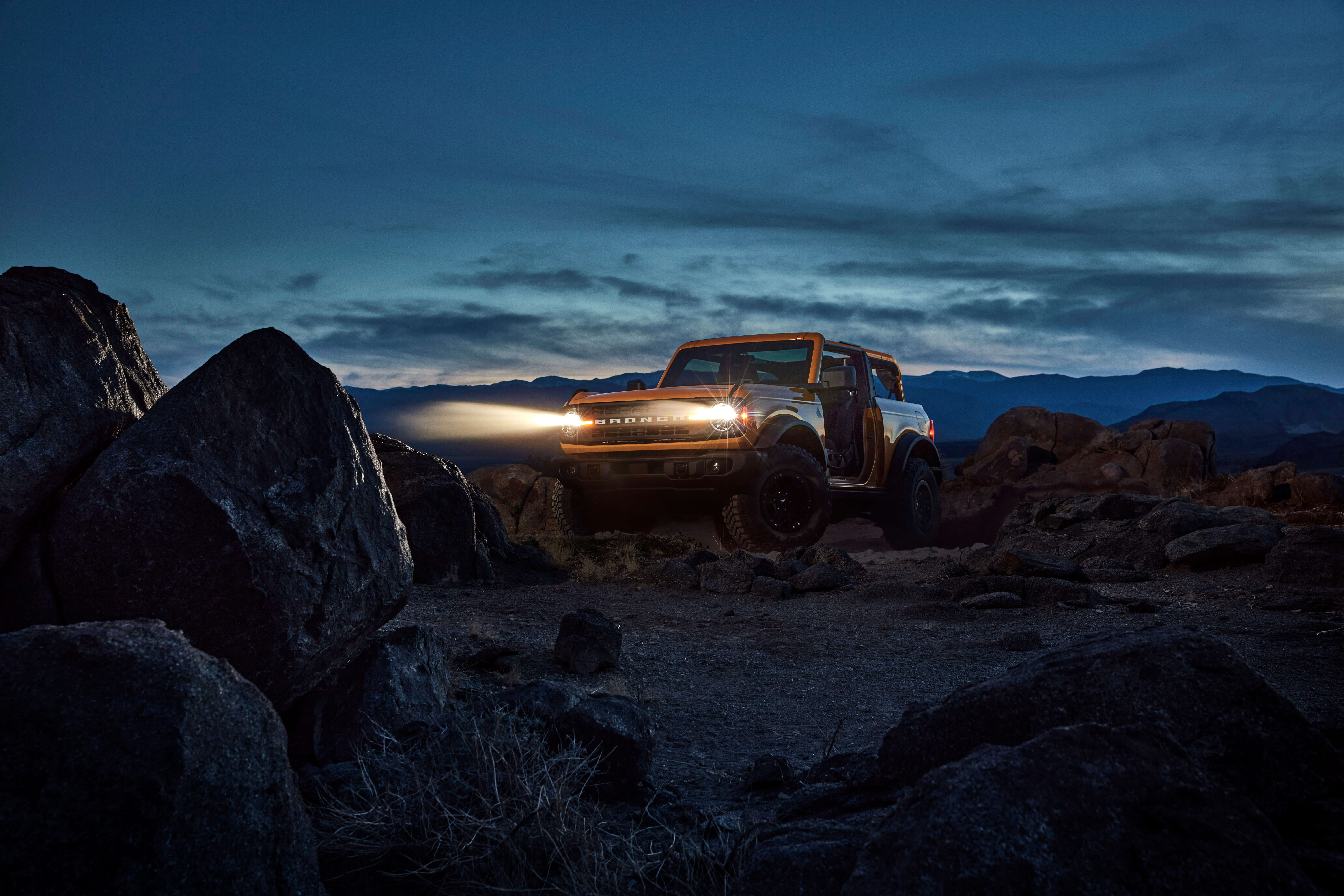Top 5 LED Light Bars: Review and Buyer’s Guide
