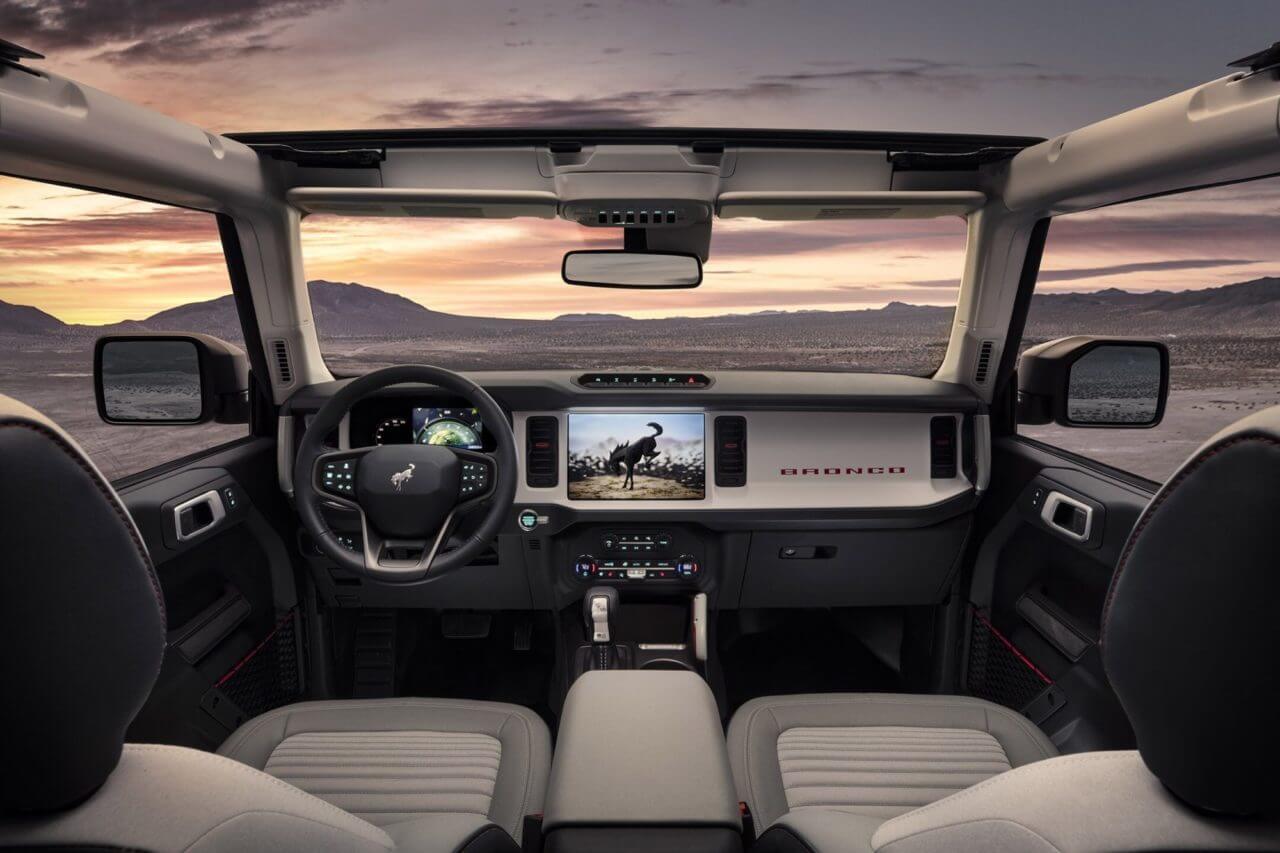 05 2021 Ford Bronco Black Diamond Interior Seats