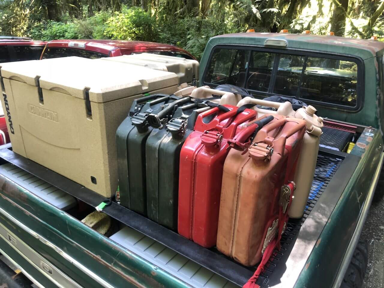 02 spare fuel cans