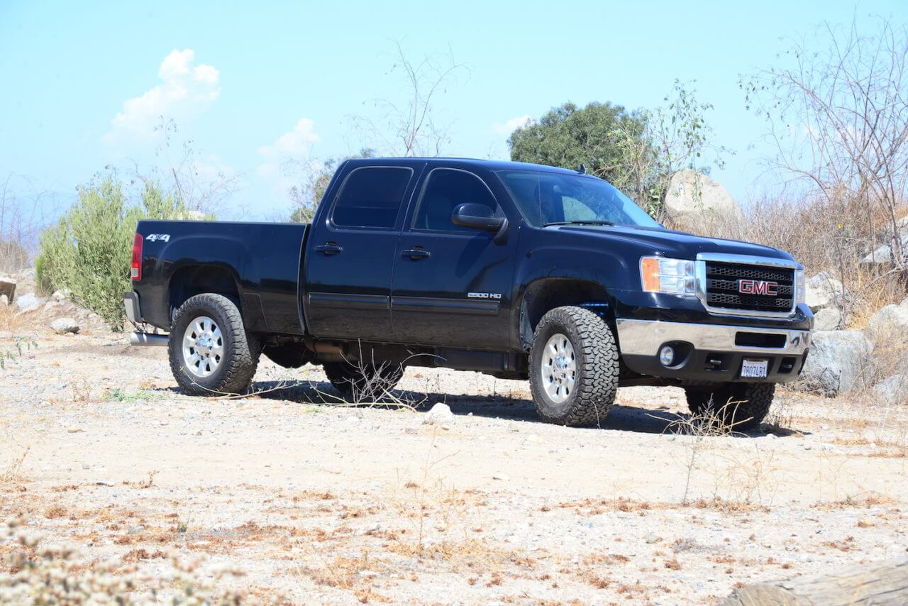 04 Chevy GMC 2500 Lifted