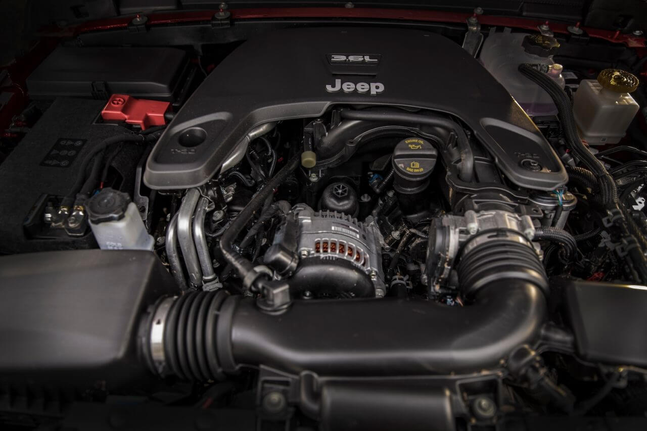 09 Jeep Gladiator JT 3.6 V6 Engine Underhood