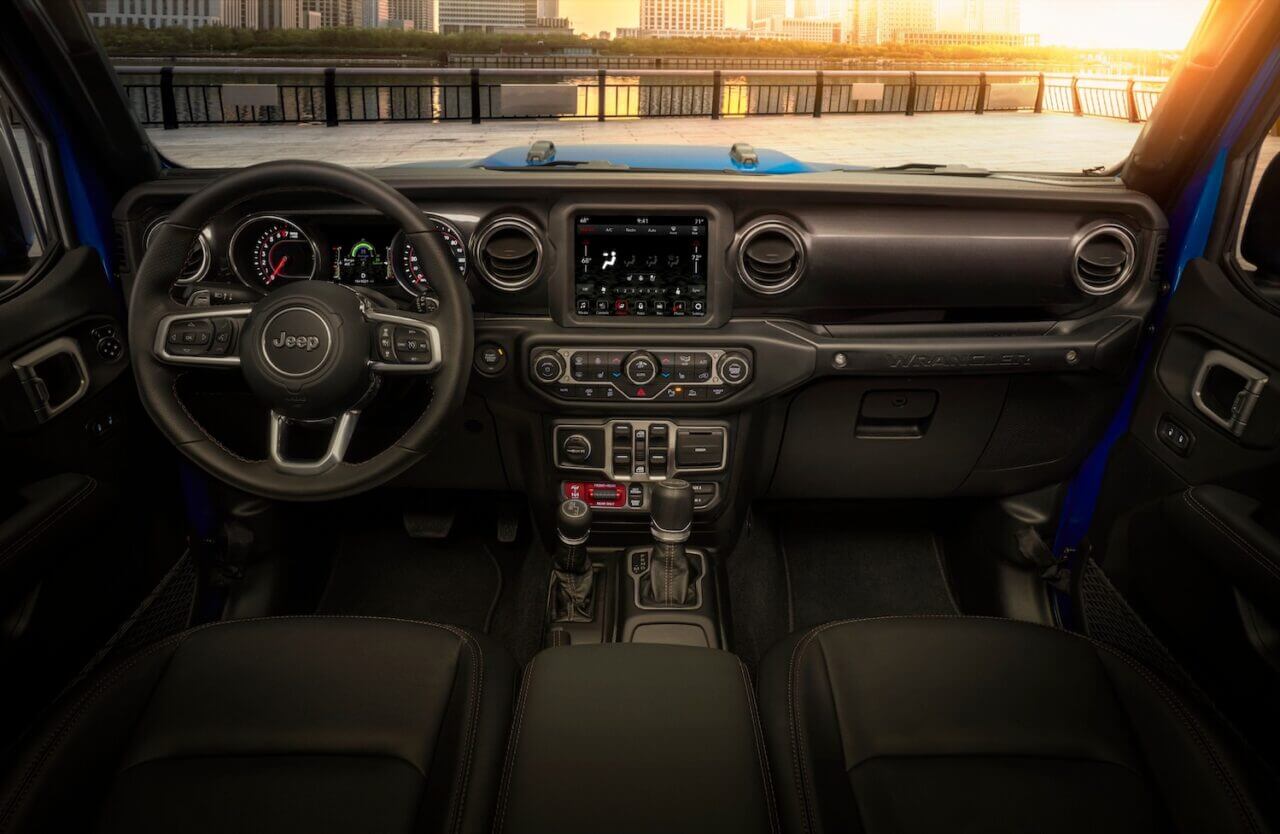2021 Ford Bronco First Edition vs Jeep Wrangler Recon 14