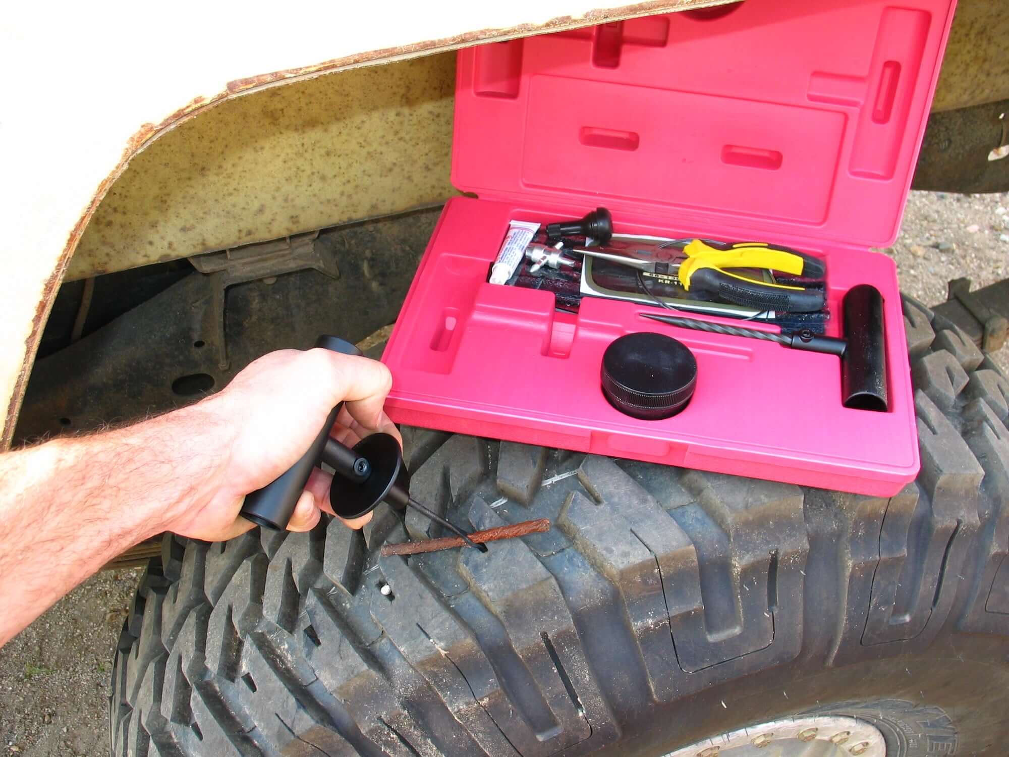 01 Tire Plug Kit Flat Repair