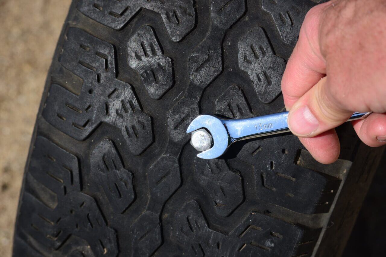 05 Flat Tire Puncture Plug Repair
