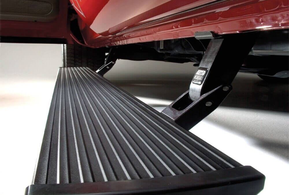 Pros and Cons of Powered Electric Running Boards vs Traditional Steps